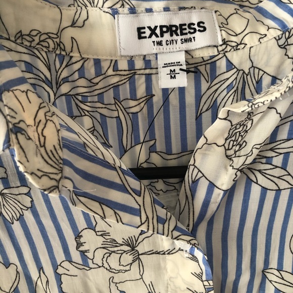 Express button down - Picture 3 of 4